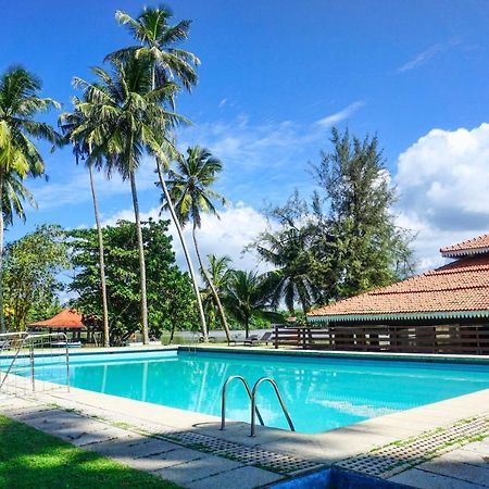 Hotel Club Bentota Esterno foto